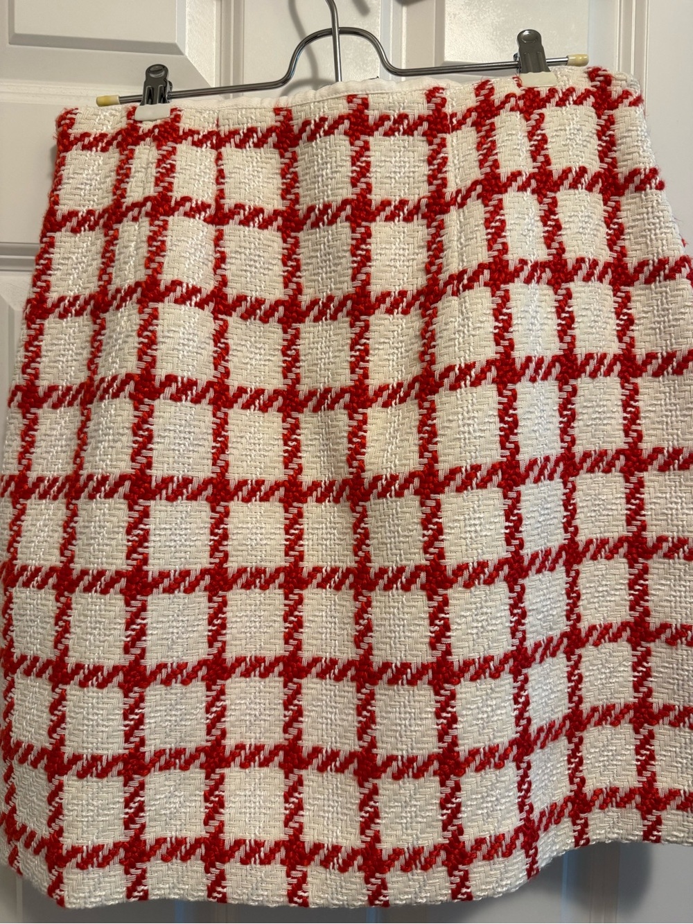NWT Ann Taylor Red and White Plaid Tweed Mini Skirt - Picture 6 of 8